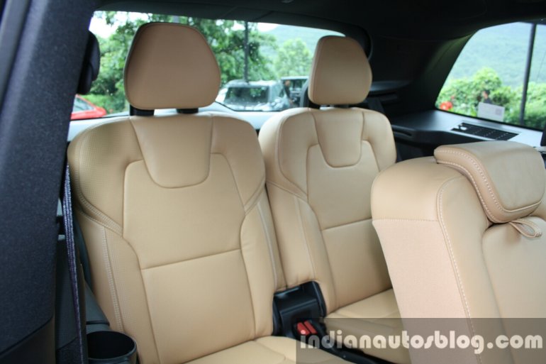 2015 Volvo XC90 D5 Inscription third row seat full review