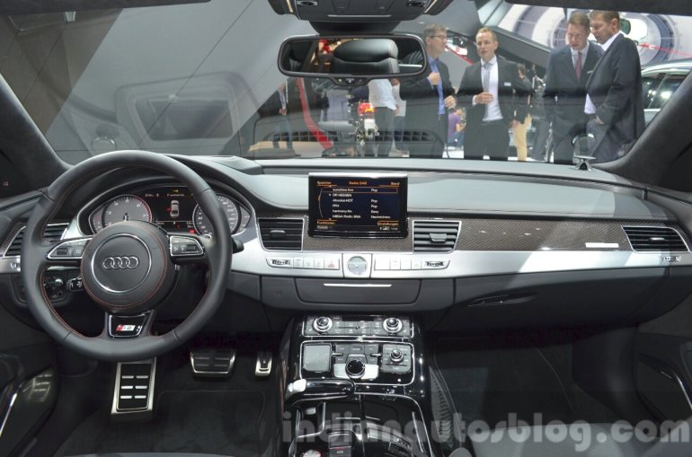 2016 Audi S8 Plus dashboard at IAA 2015