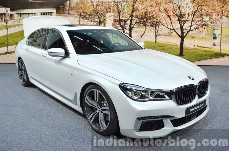 India-bound 2016 BMW 7 Series (G12) - 2015 Frankfurt Live