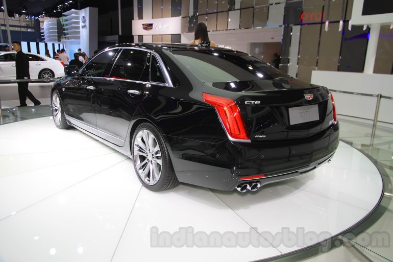 2016 Cadillac CT6 at the 2015 Chengdu Motor Show