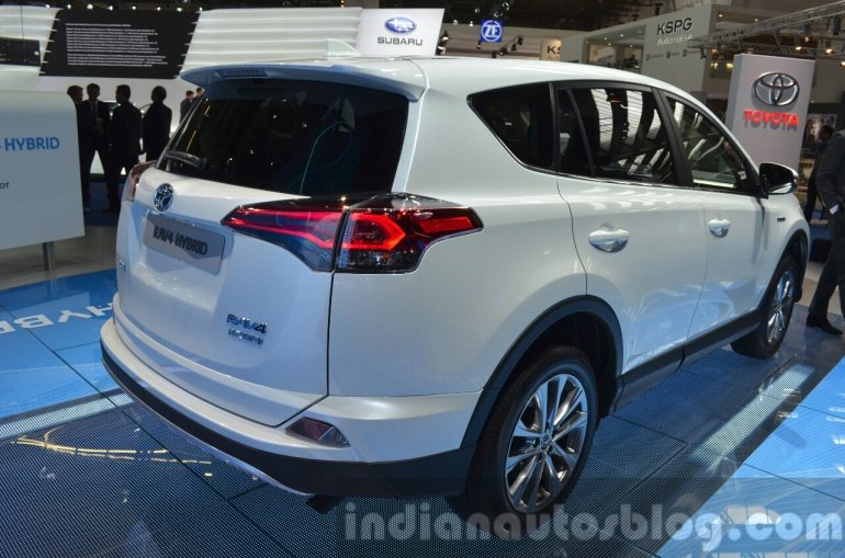 2016 Toyota RAV4 Hybrid rear three quarters at IAA 2015