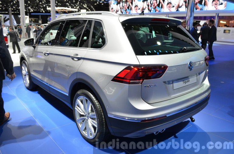 2016 Volkswagen Tiguan rear three quarter left at IAA 2015
