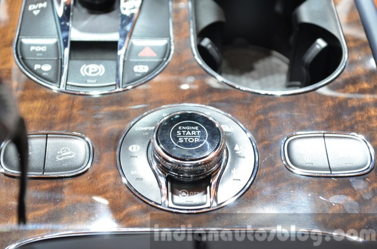 Bentley Bentayga Drive selector at the IAA 2015