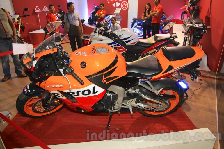 Honda CBR 600RR Repsol side left at Nepal Auto Show 2015