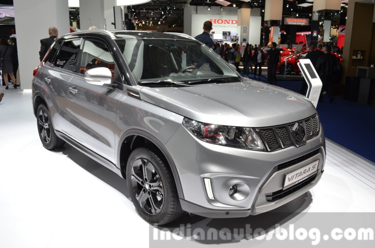 Suzuki Vitara S Grade front three quarter right at IAA 2015