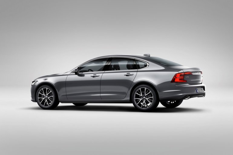 Volvo S90 rear three quarter unveiled 