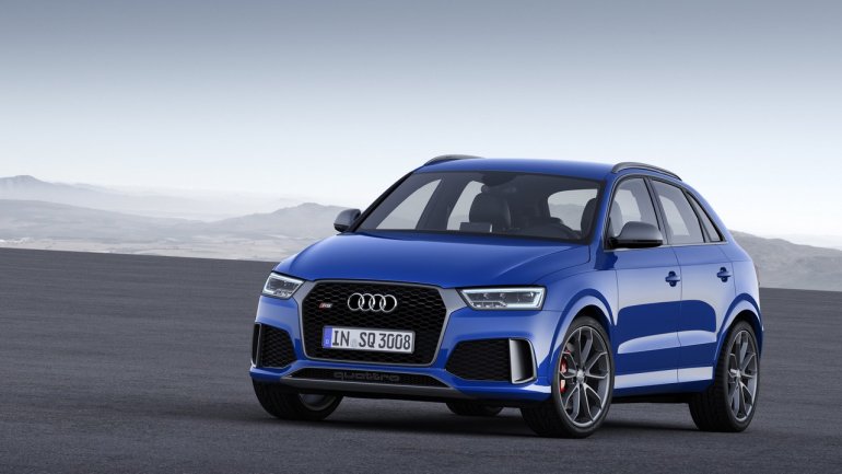 Audi RS Q3 performance front three quarters