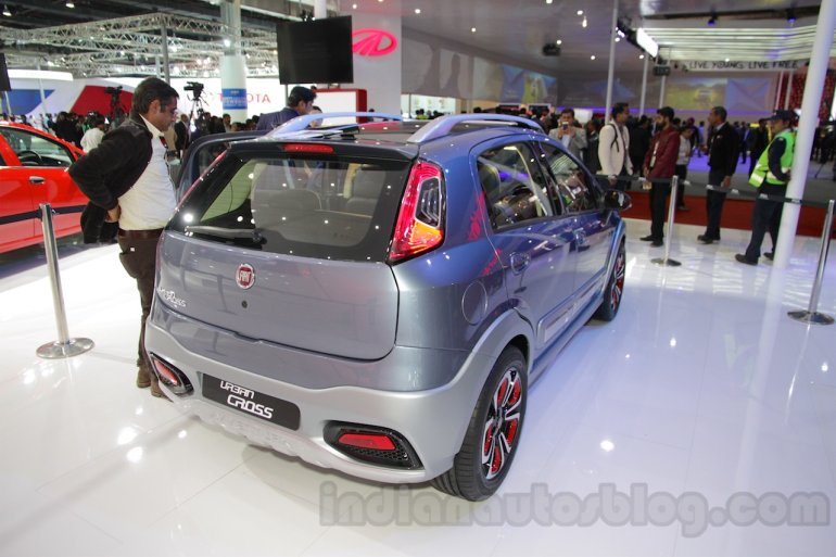 Fiat Avventura Urban Cross - Auto Expo 2016 Live