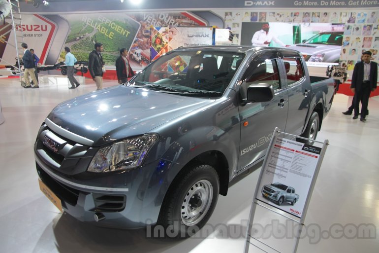 Isuzu D-Max Crew Cab 4x2 front three quarter at Auto Expo 2016