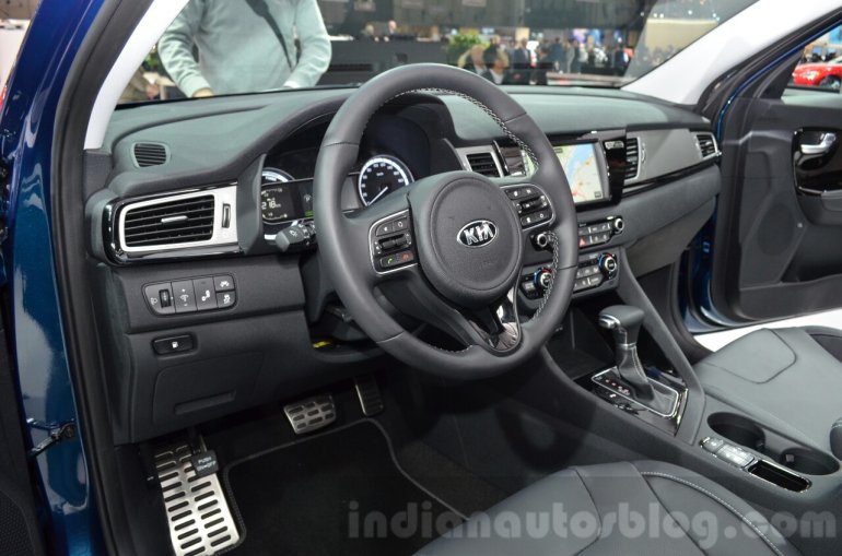 Kia Niro interior at the 2016 Geneva Motor Show Live