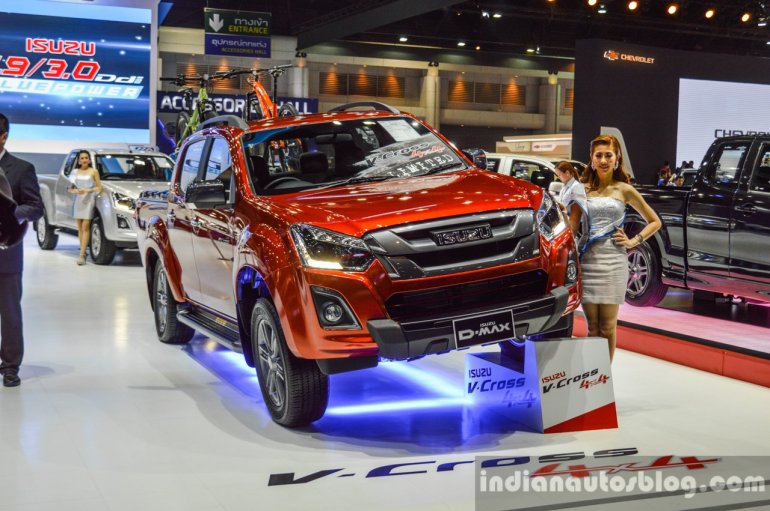Isuzu D-Max V-Cross Limited front at 2016 BIMS
