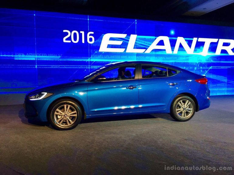 2016 Hyundai Elantra side launched in India