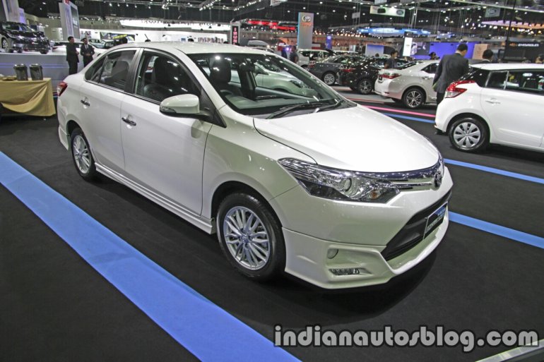 Toyota Vios Exclusive front three quarter at the Thai Motor Expo Live