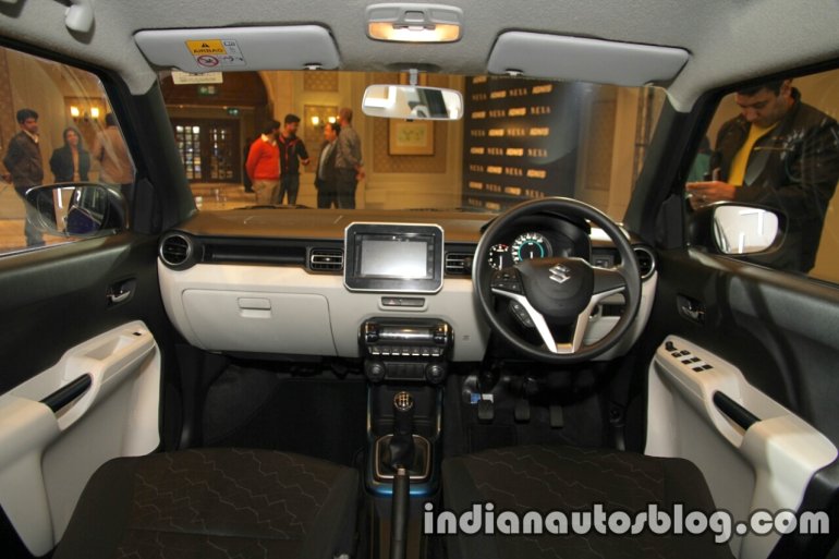 Maruti Ignis dashboard unveiled