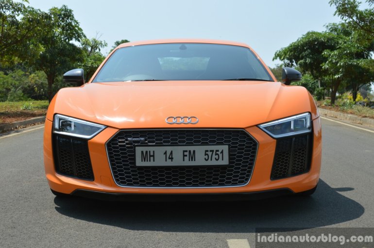 2016 Audi R8 V10 Plus front low review