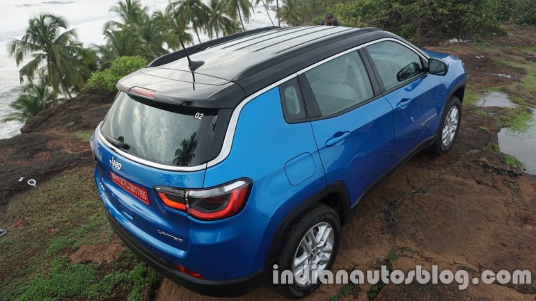 Jeep Compass roof rear windshield review