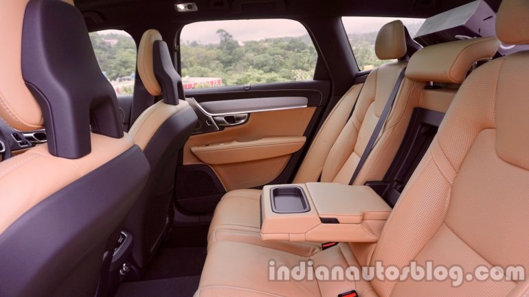 Volvo V90 Cross Country review rear seats