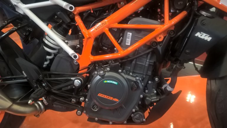 ktm 390 adventure engine