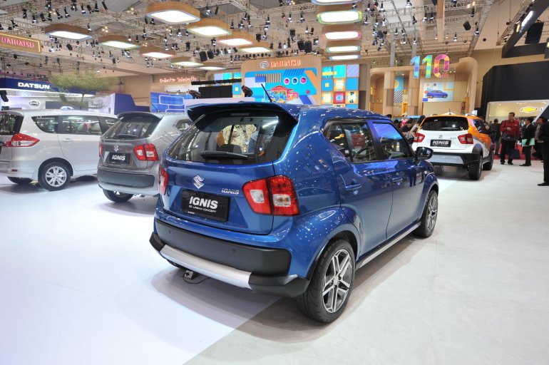 Maruti (Suzuki) Ignis G-Urban concept rear three quarter at the 2017 GIIAS Live