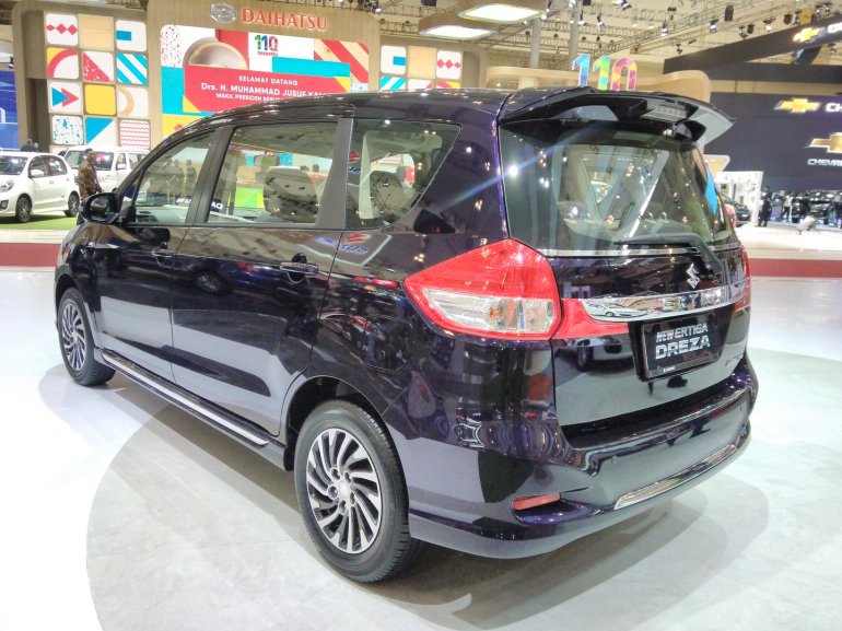 Suzuki Ertiga Dreza - GIIAS 2017 Live