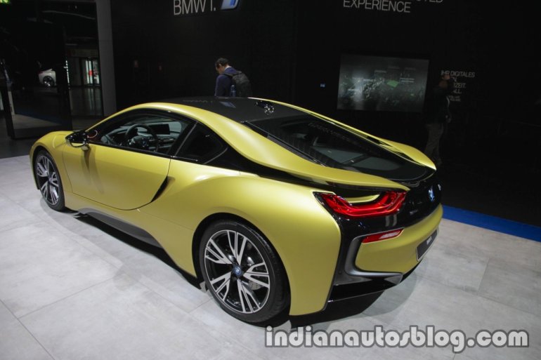 BMW i8 Protonic Frozen Yellow Edition rear three quarters left showcased at IAA 2017