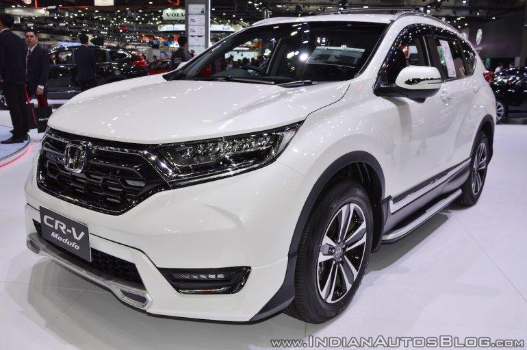 Honda CR-V Modulo at Thai Motor Expo 2017 front three quarters