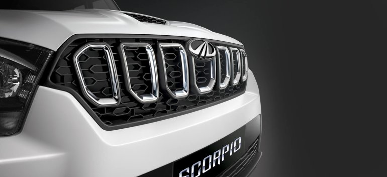 Mahindra Scorpio 2017 facelift new grille