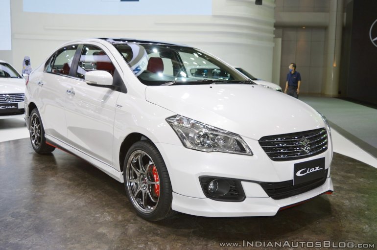 Suzuki Ciaz Sporty bodykit at Thai Motor Expo 2017 front three quarters