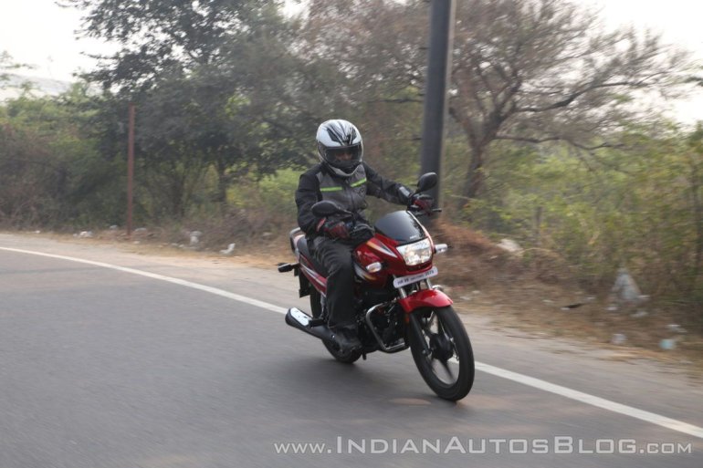 2018 Hero Super Splendor first ride review front right quarter action shot