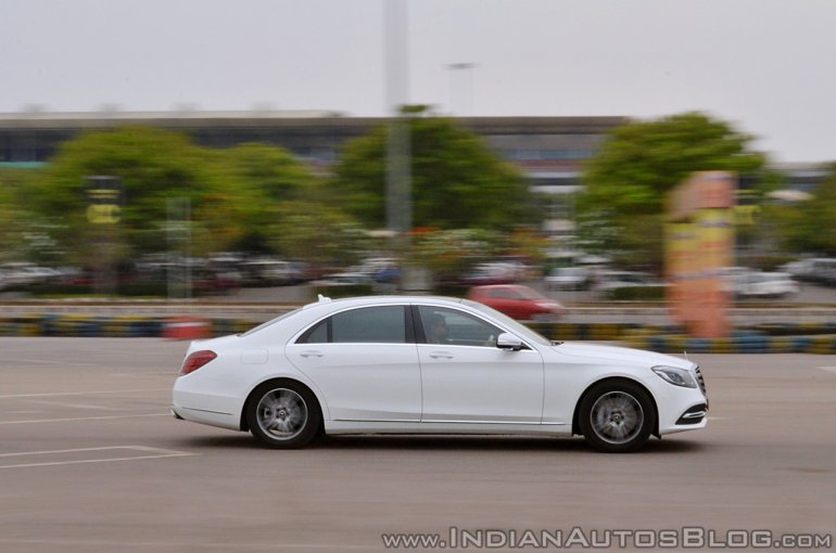 2018 Mercedes-Benz S-Class review test drive side action