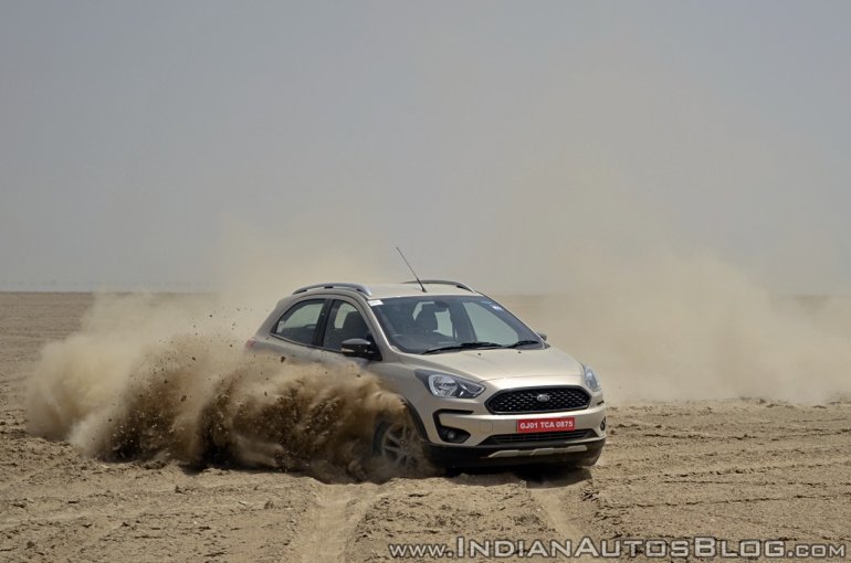 Ford Freestyle review front action