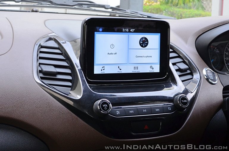 Ford Freestyle review touchscreen display