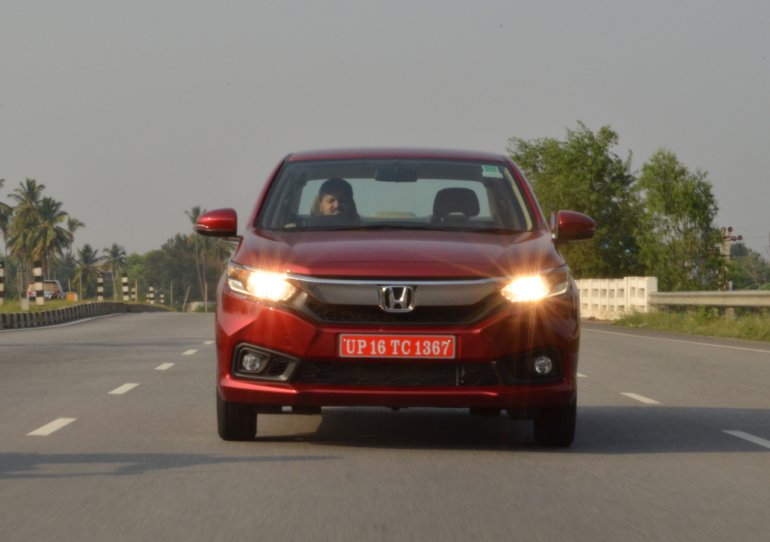 2018 Honda Amaze front dynamic headlamps on