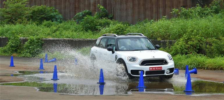 Mini Urban Drive In Mumbai Mini Countryman Dynamic